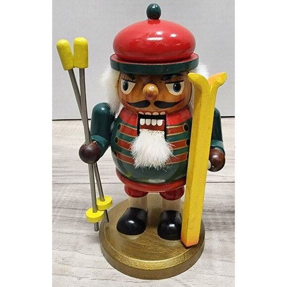 Dept. 18 Nutcracker Set of 4 - Picture 6 of 10